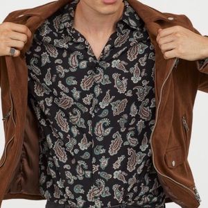 Men Slim Fit Paisley Print Shirt.